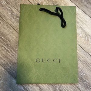 Gucci paper tote bags